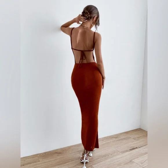 NWT Solid Tie Backless Ruched Dress - M L - Picture 4 of 4